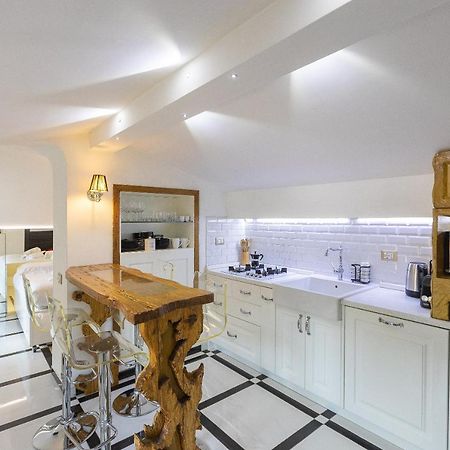 Star Home By Rental In Рим Экстерьер фото